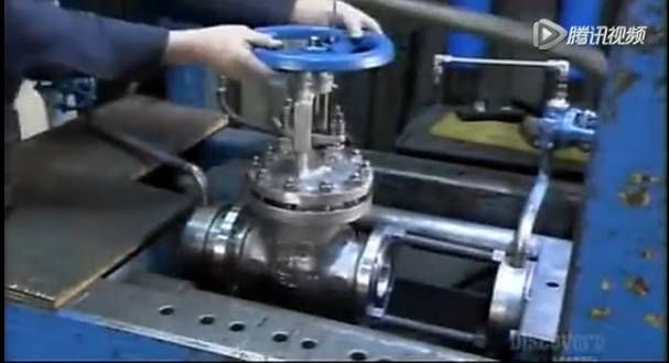 比人還大的大型閥門是怎么制造出來的?- 比人還大的大型閥門是怎么制造出來的?-